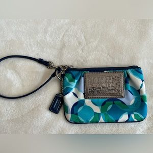 Coach Poppy wristlet